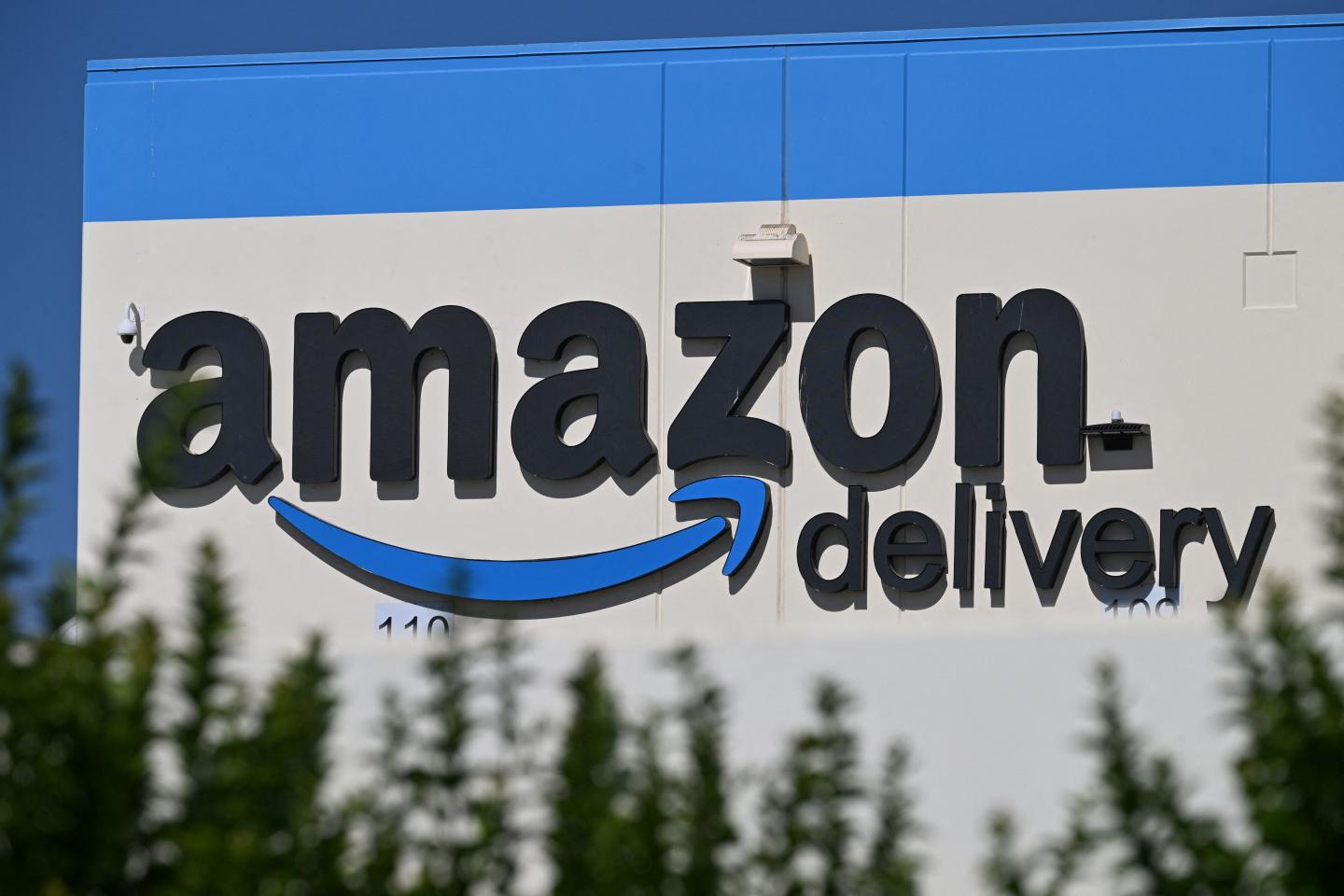 Amazon’s new fake reviews solution: adding AI summaries so you can get through them faster