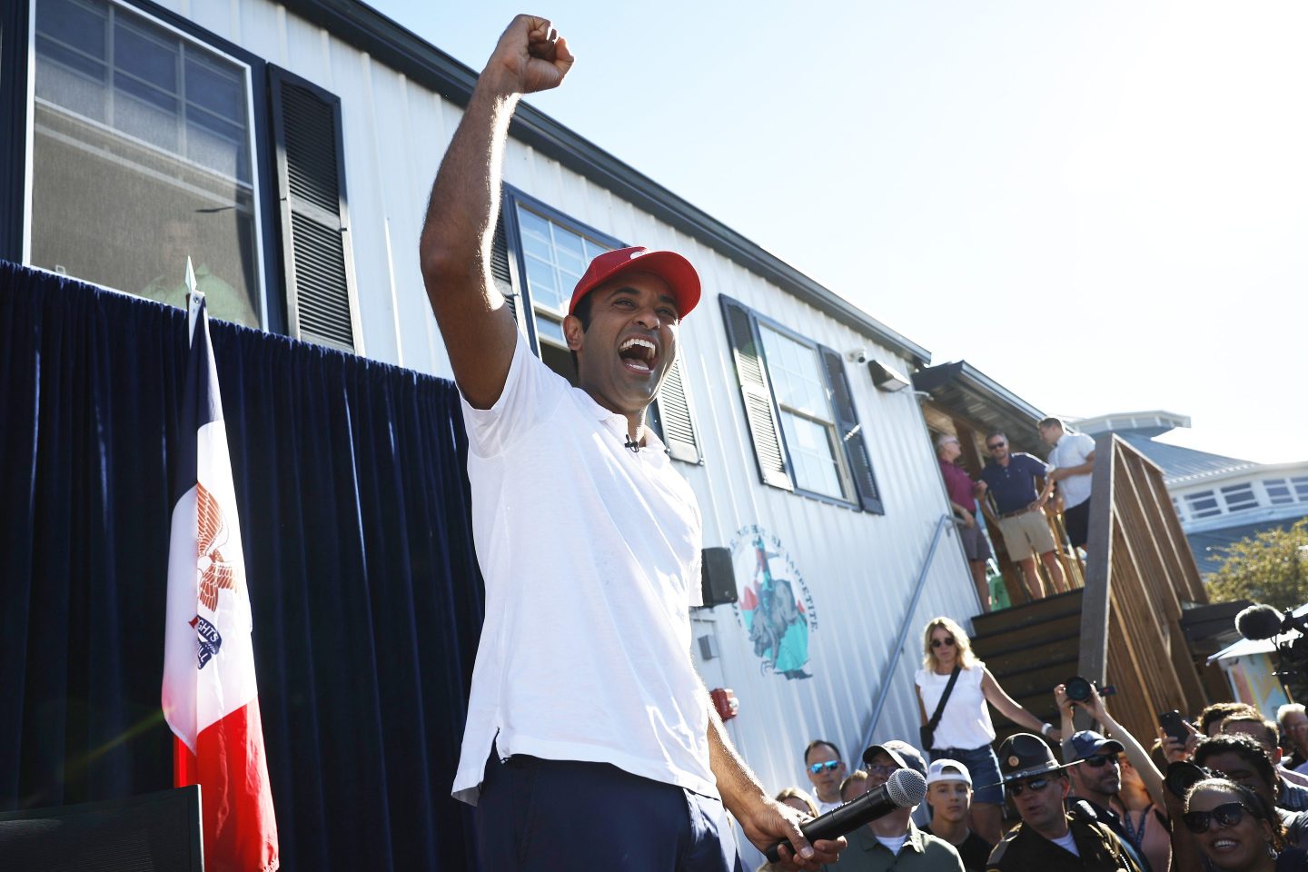 Republican voters seem to like presidential candidate Vivek Ramaswamy's anti-ESG stance. Investors aren't quite as interested.