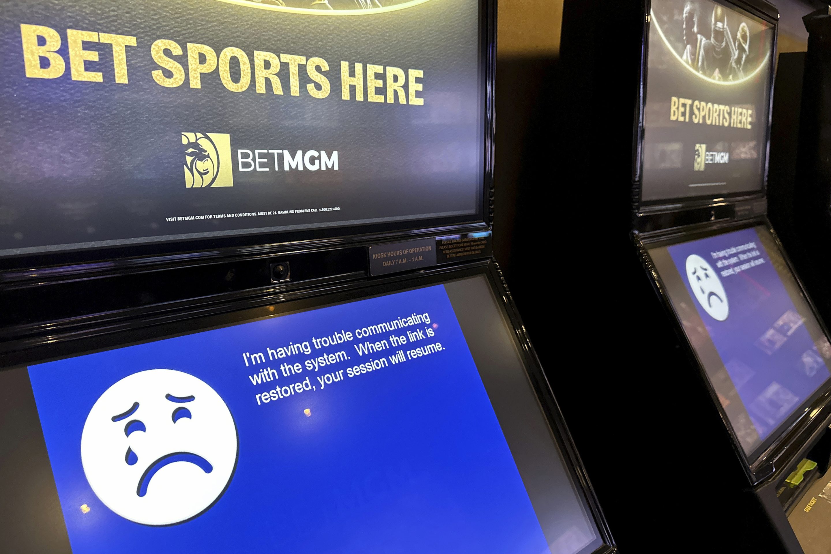 Casino cyber attacks in Las Vegas leave slot machines dark 