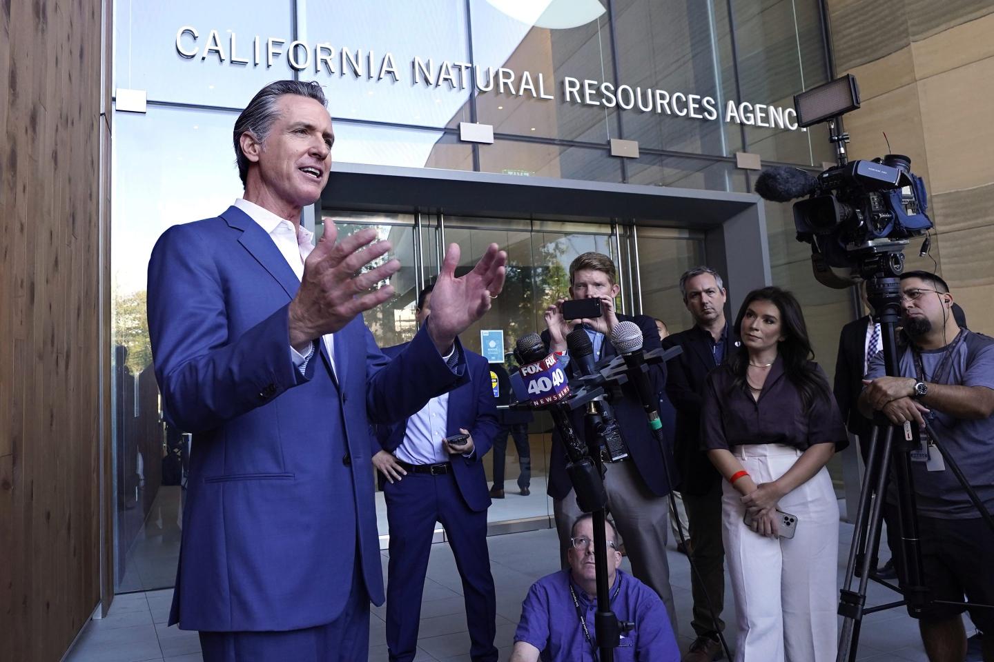 California Gov. Newsom will sign laws that require big companies to report greenhouse gas emissions: business travel will be included