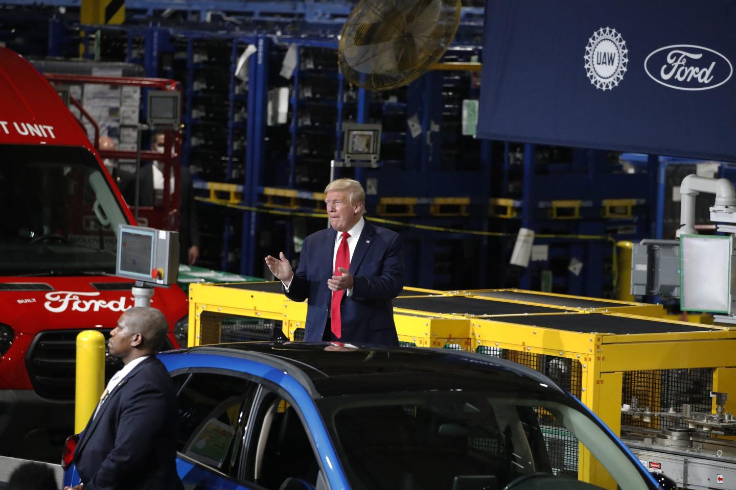 Trump says he’s always supported autoworkers as he prepares to visit picketers, but union leaders say his record shows otherwise