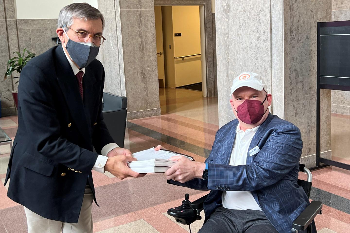An experimental treatment for ALS will get its day before the FDA this week—but the agency is unconvinced it works