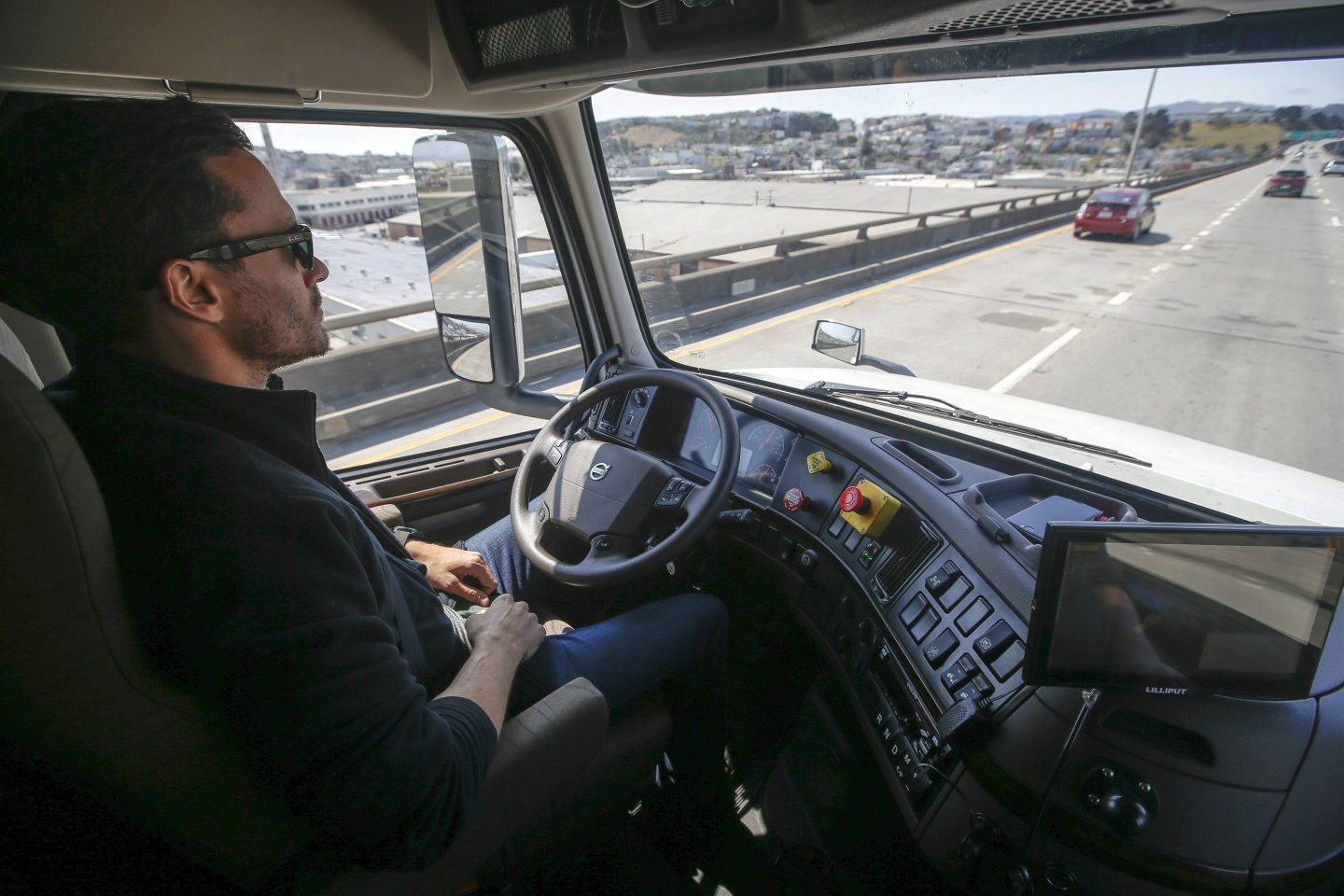 California Gov. Gavin Newsom has vetoed a bill that would have required human drivers to be onboard self-driving trucks.