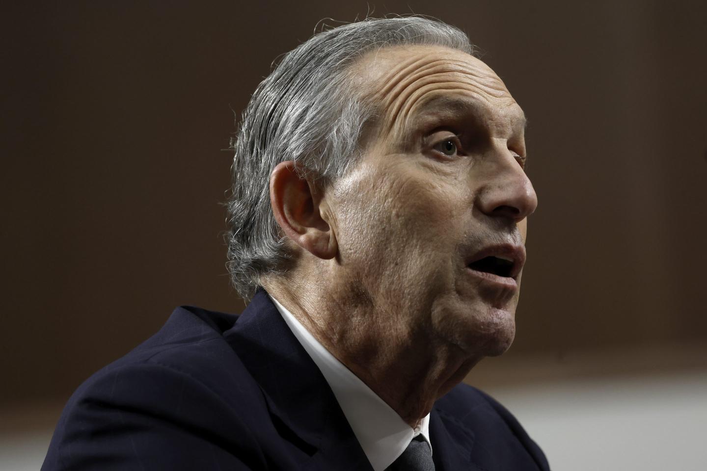 Starbucks founder Howard Schultz cuts his last official ties to the company and takes the honorary role of ‘chairman emeritus’