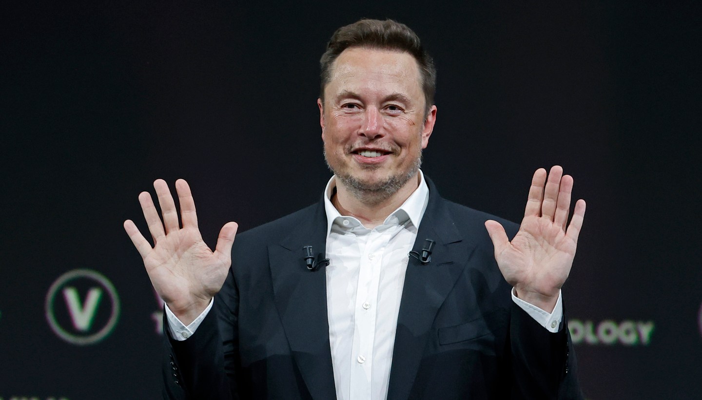Elon Musk has amassed 40,000 paying subscribers on X, formerly Twitter.