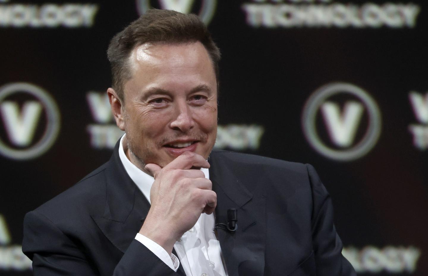 Elon Musk is a ‘wonderful propagandist’ who generated money ‘out of thin air’ to make Tesla succeed, says billionaire investor Jeremy Grantham