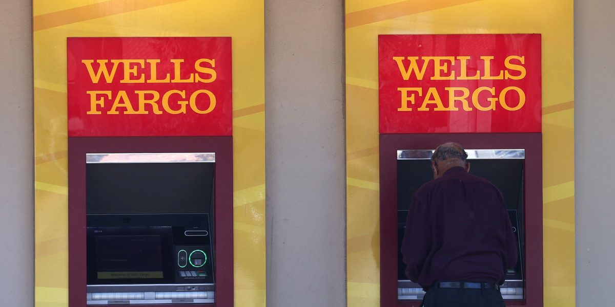 Wells Fargo exec in accounts scandal deserves jail time: Prosecutors ...