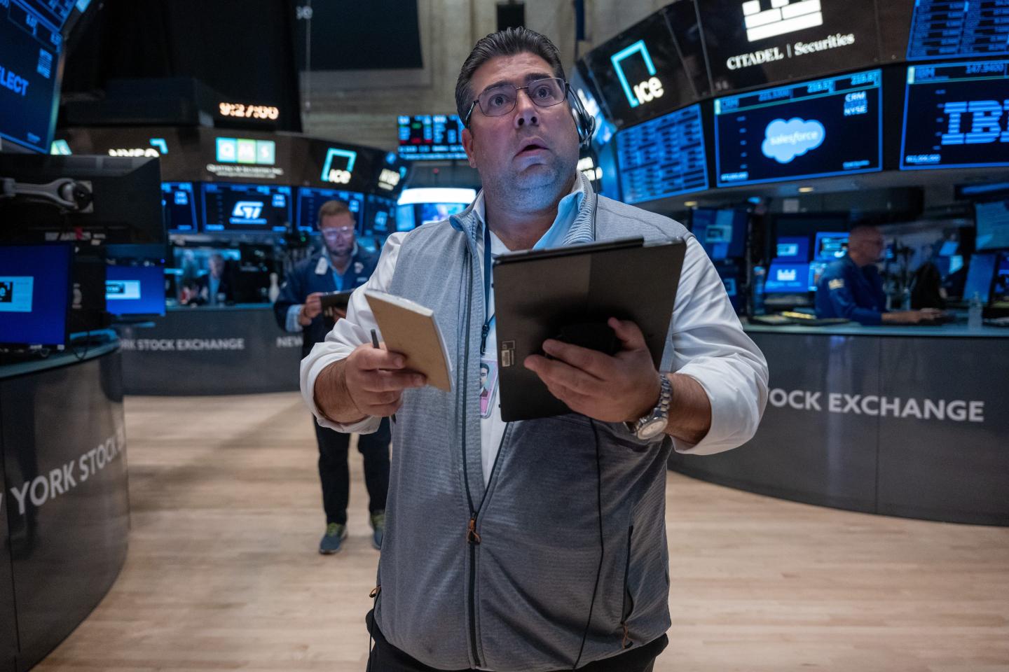 NYSE broker