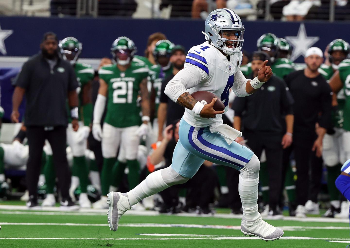 How to watch the NFL’s Week 3 of the 2023-2024 season live online for free—and without cable