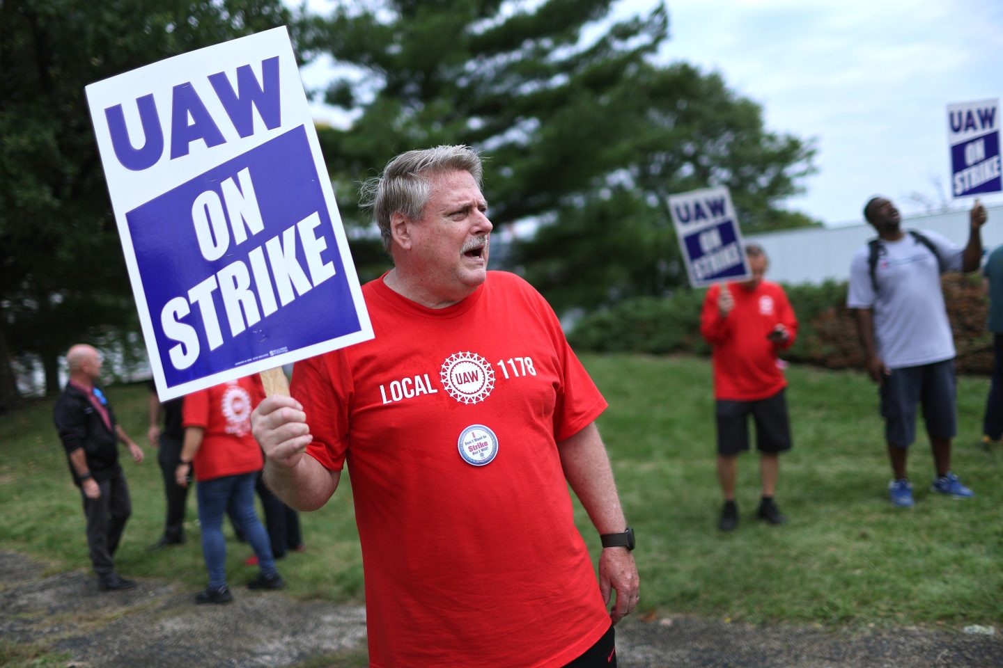 United Auto Workers (UAW) picket outside of the Stellantis parts facility.