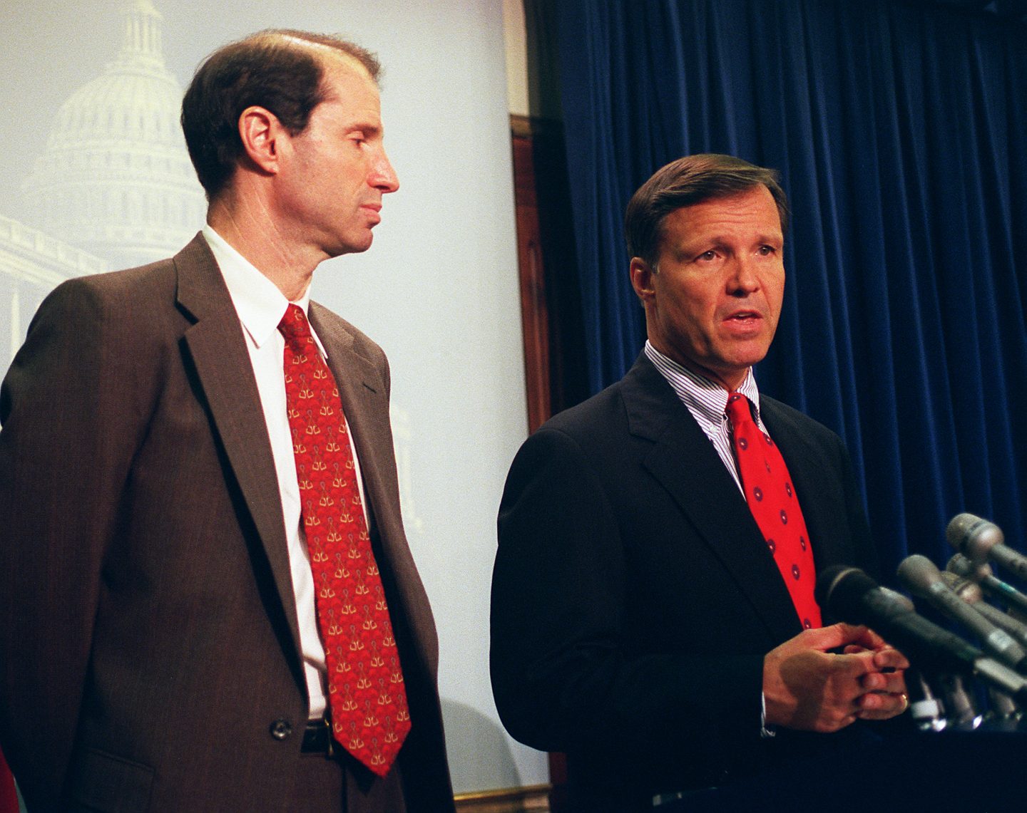 Ron Wyden and Christopher Cox speak about the Communications Decency Act at a news conference in 1997.