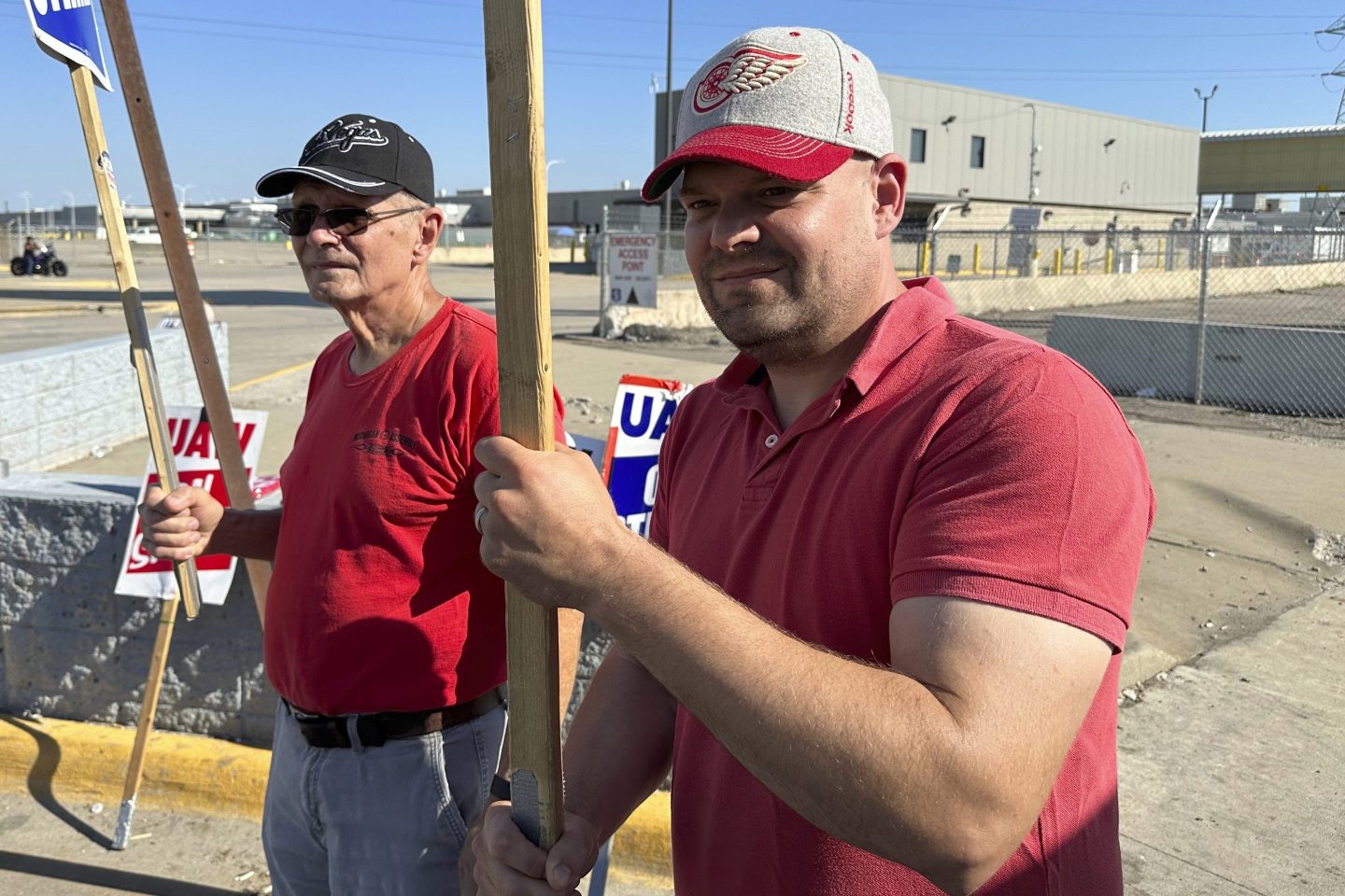 Striking UAW members picketing