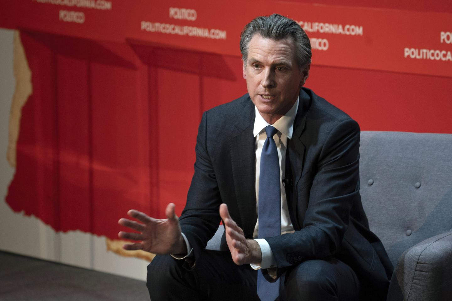 Gavin Newsom signs law raising California health care workers’ minimum wage to $25 per hour—a key figure in the Kaiser Permanente union talks