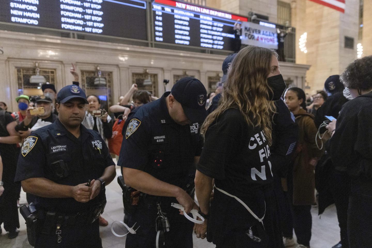 Grand Central Israel protest
