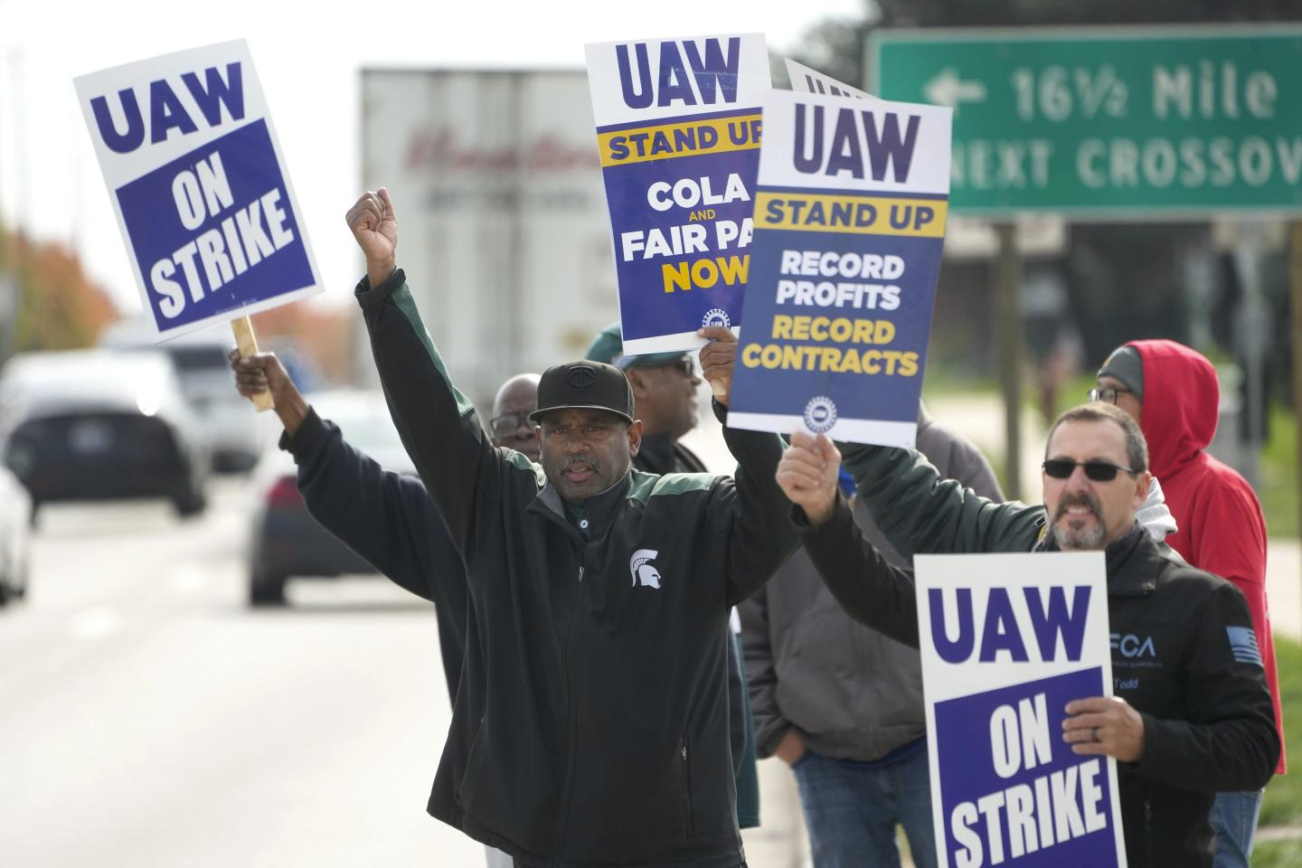 UAW, Stellantis reach tentative contract deal that follows model set by Ford 