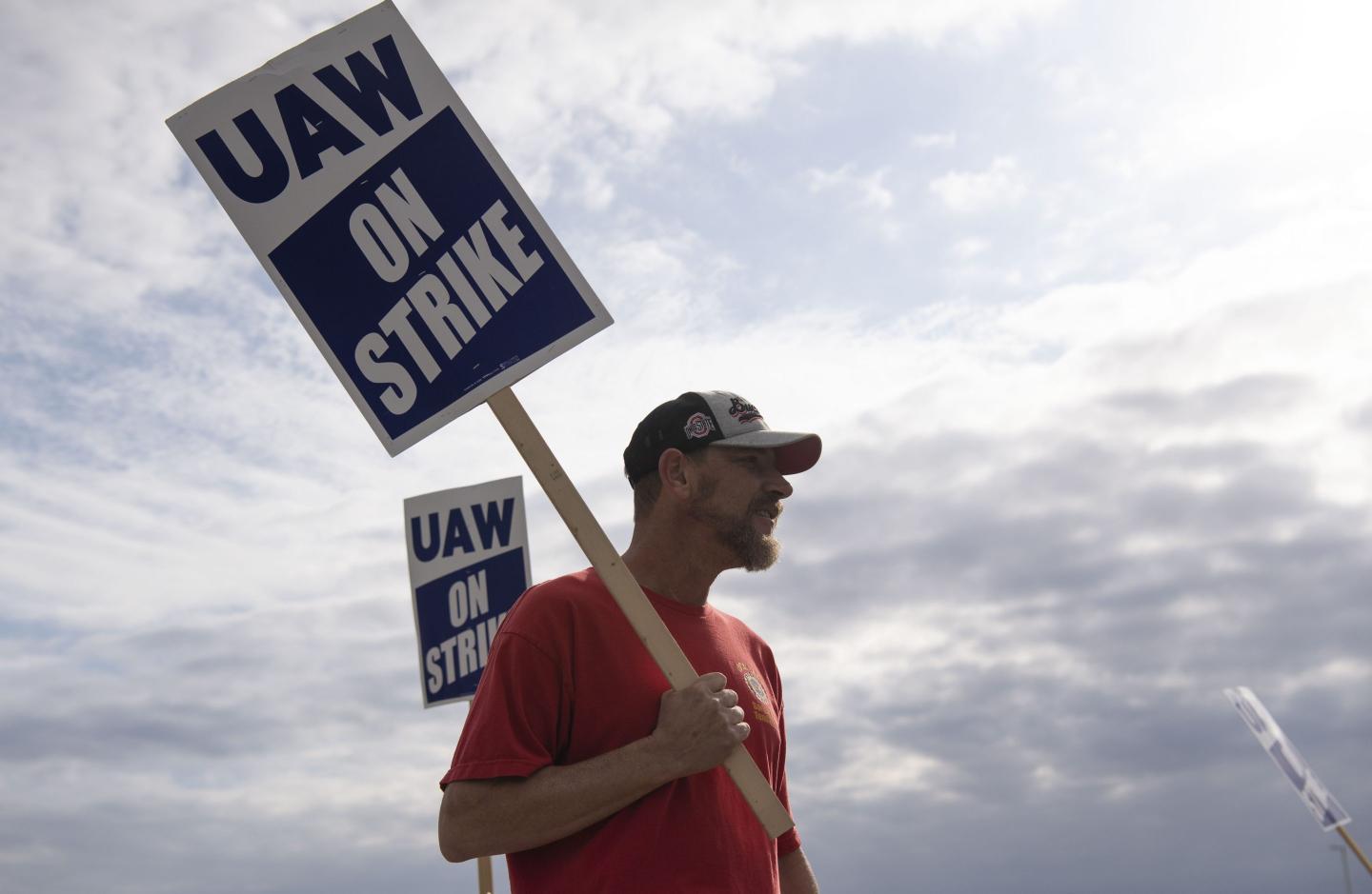 UAW worker