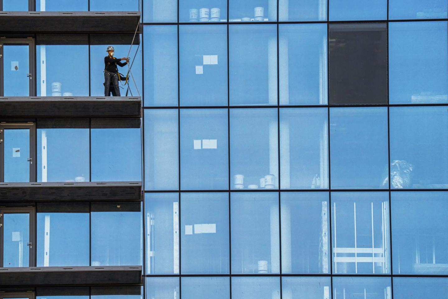Hot jobs market continues to challenge Fed’s inflation fight as wages extended their rise over the summer