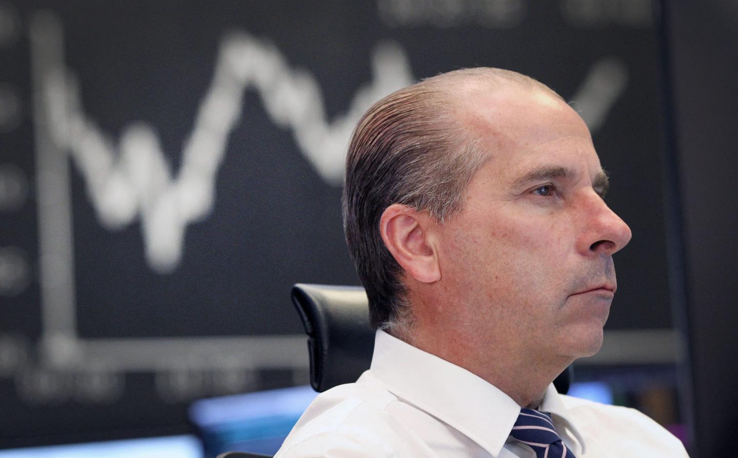 Bond trader