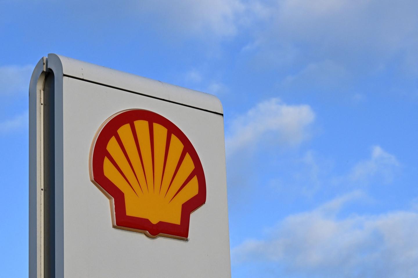 Shell takes axe to its eco-friendly business as oil giant focuses on digging up fossil fuels