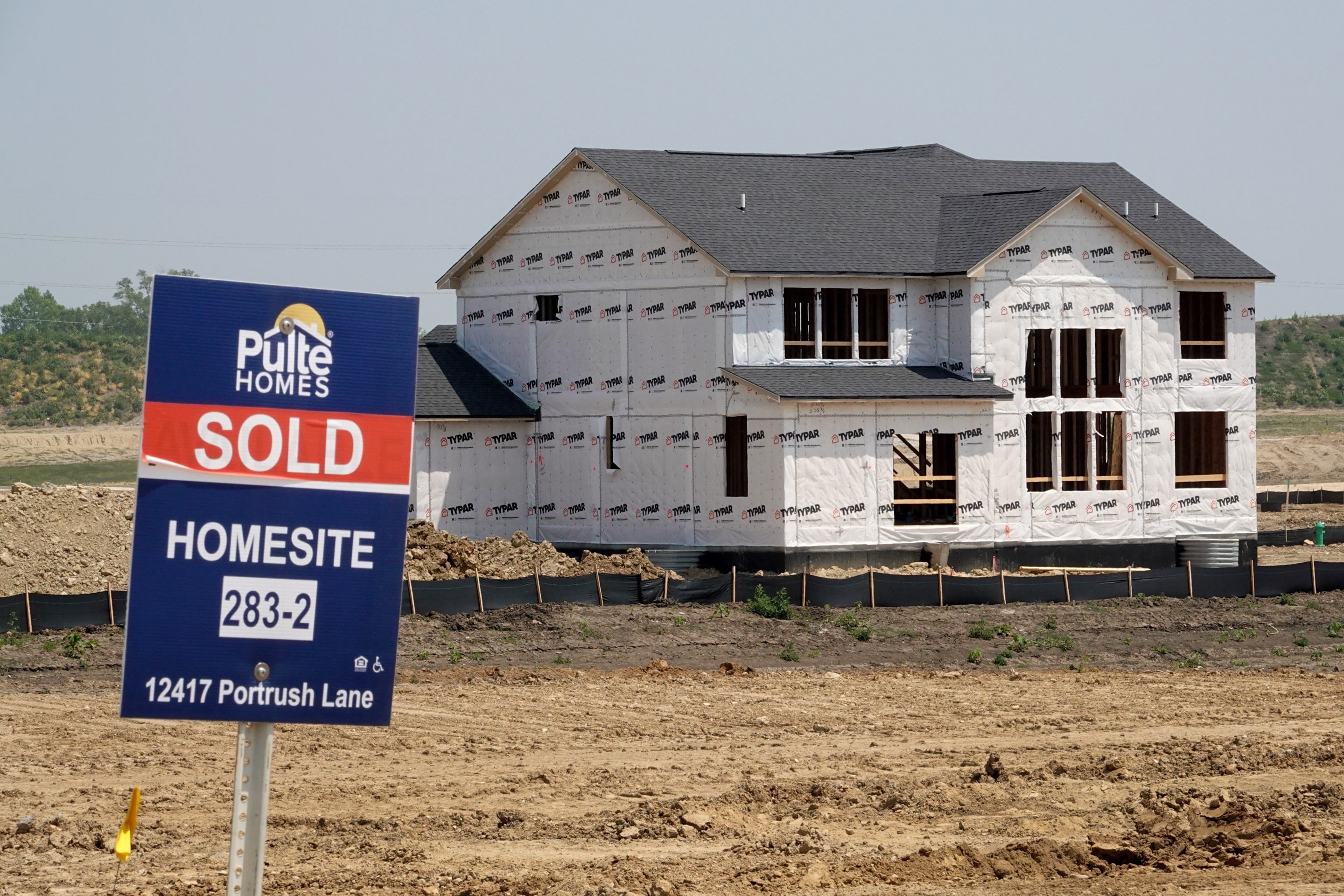 Sky-high mortgage rates aren't doing much to bring down home prices because so few homes are available. 