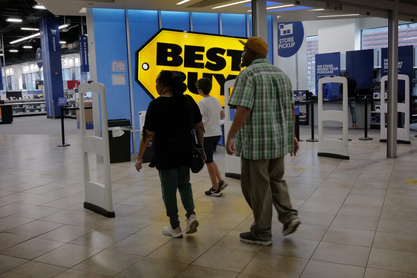 Pressure cookers sold at Best Buy have been recalled. 