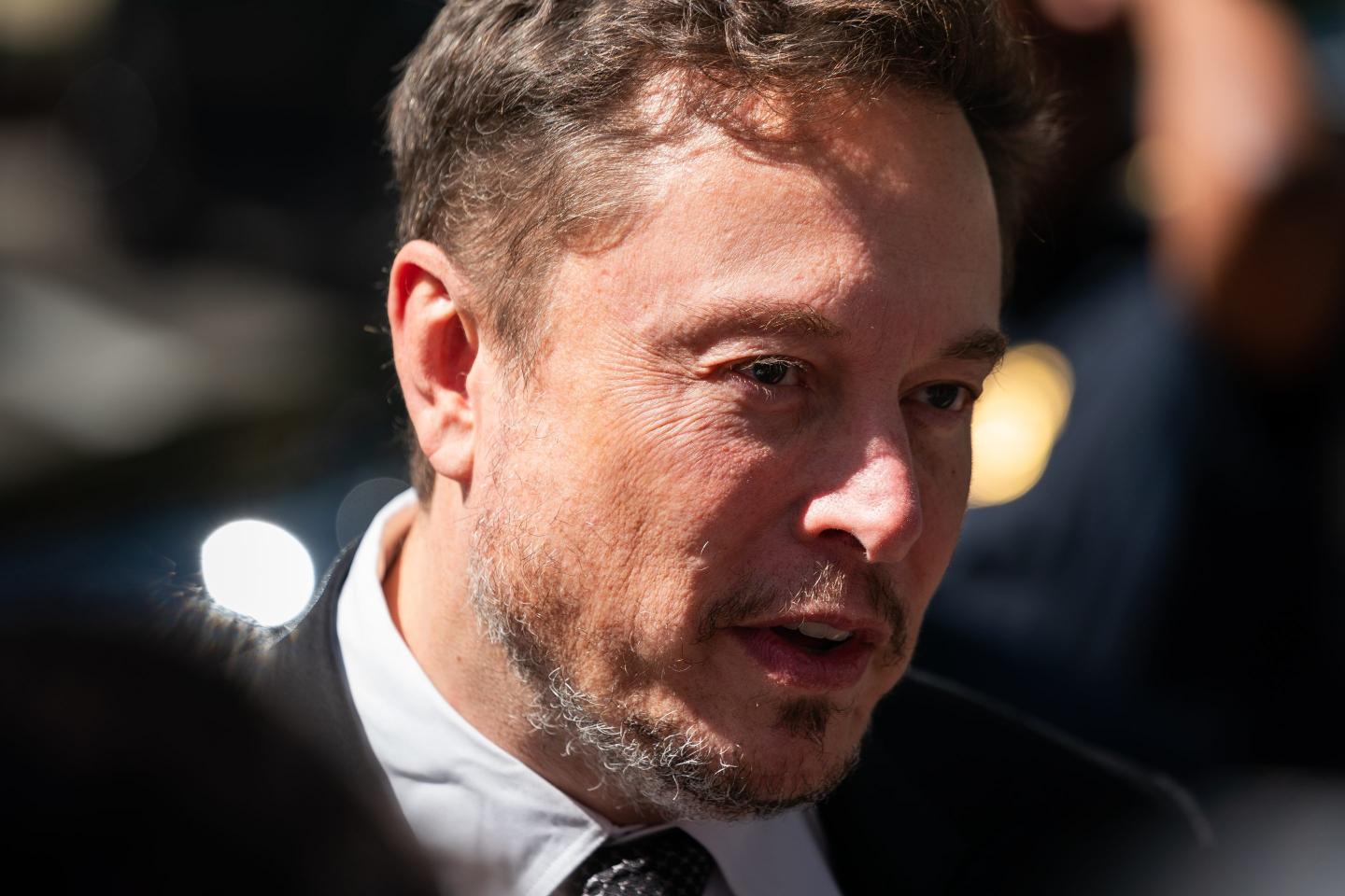 Elon Musk isn't keen on testifying in an SEC probe into his Twitter acquisition.