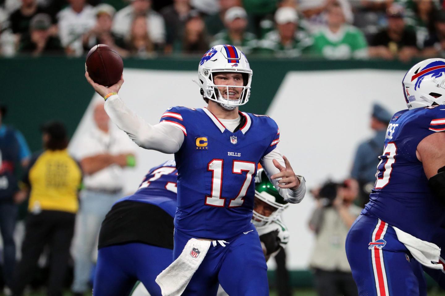 How to watch the NFL’s Thursday Night Football Week 8 of the 2023-2024 season live online for free—and without cable