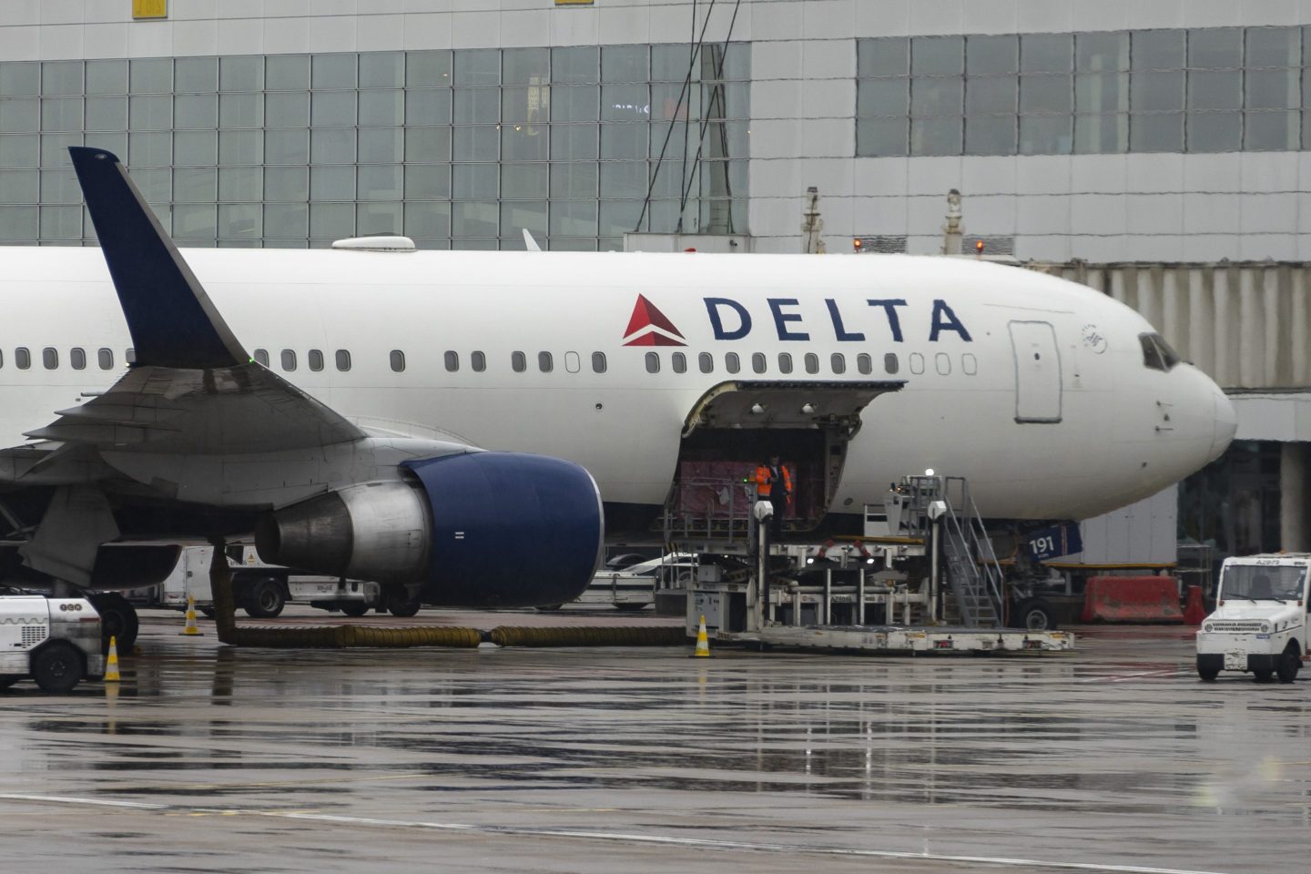 As many as 21 of Delta’s engines could have been affected, according to Bloomberg calculations based on data provided by the airline, which would represent the most among U.S. carriers that have disclosed a number.