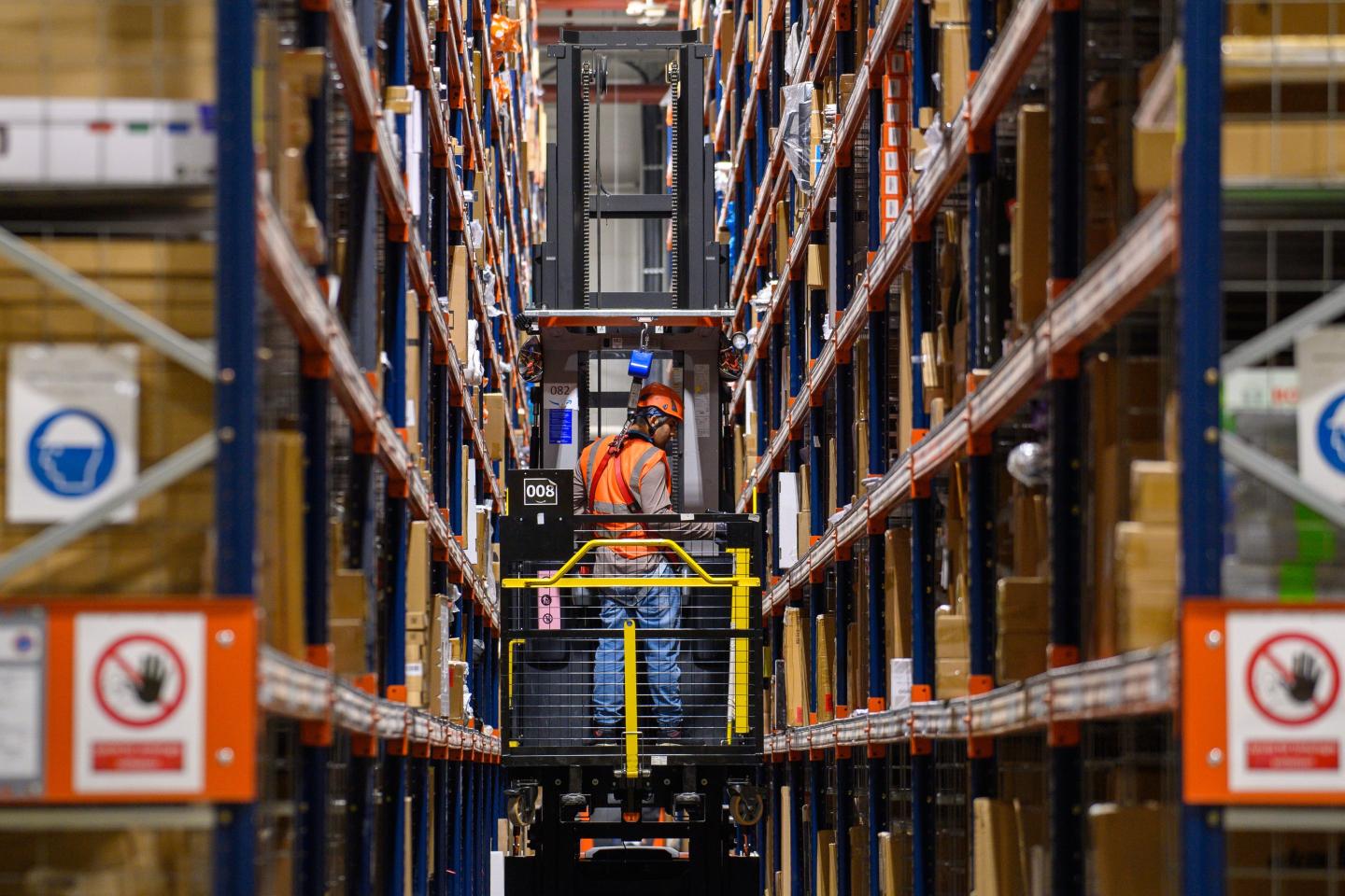 Amazon workers have a high incidence of injury. 