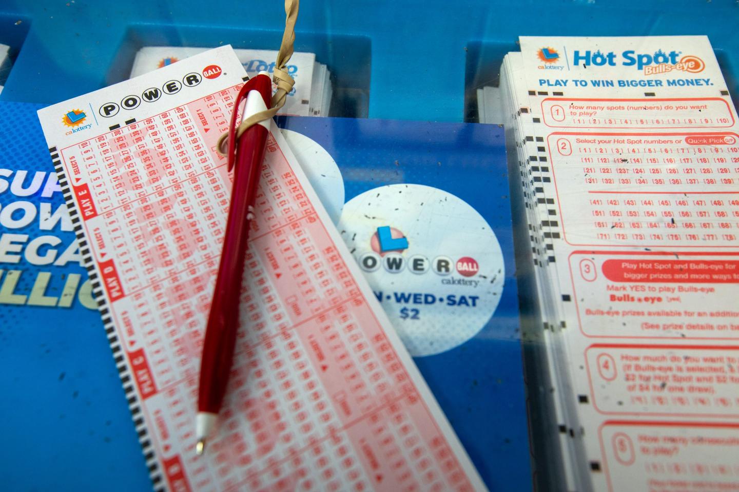 The Powerball lottery has reached the 1 billion mark with an estimated $1.04 billion jackpot, for the next drawing on Monday night after no grand prize winner in Saturday's drawing.