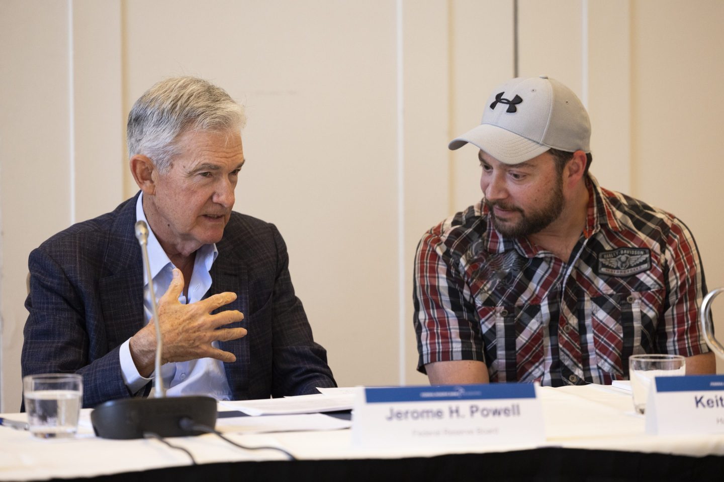 Jerome Powell, Keith Forney