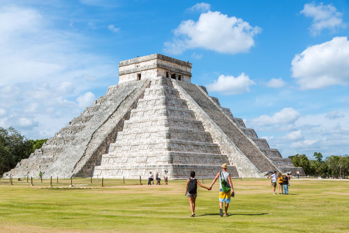Mexico is no longer the sizzling travel spot it was during the pandemic after the peso’s rise makes vacations more expensive