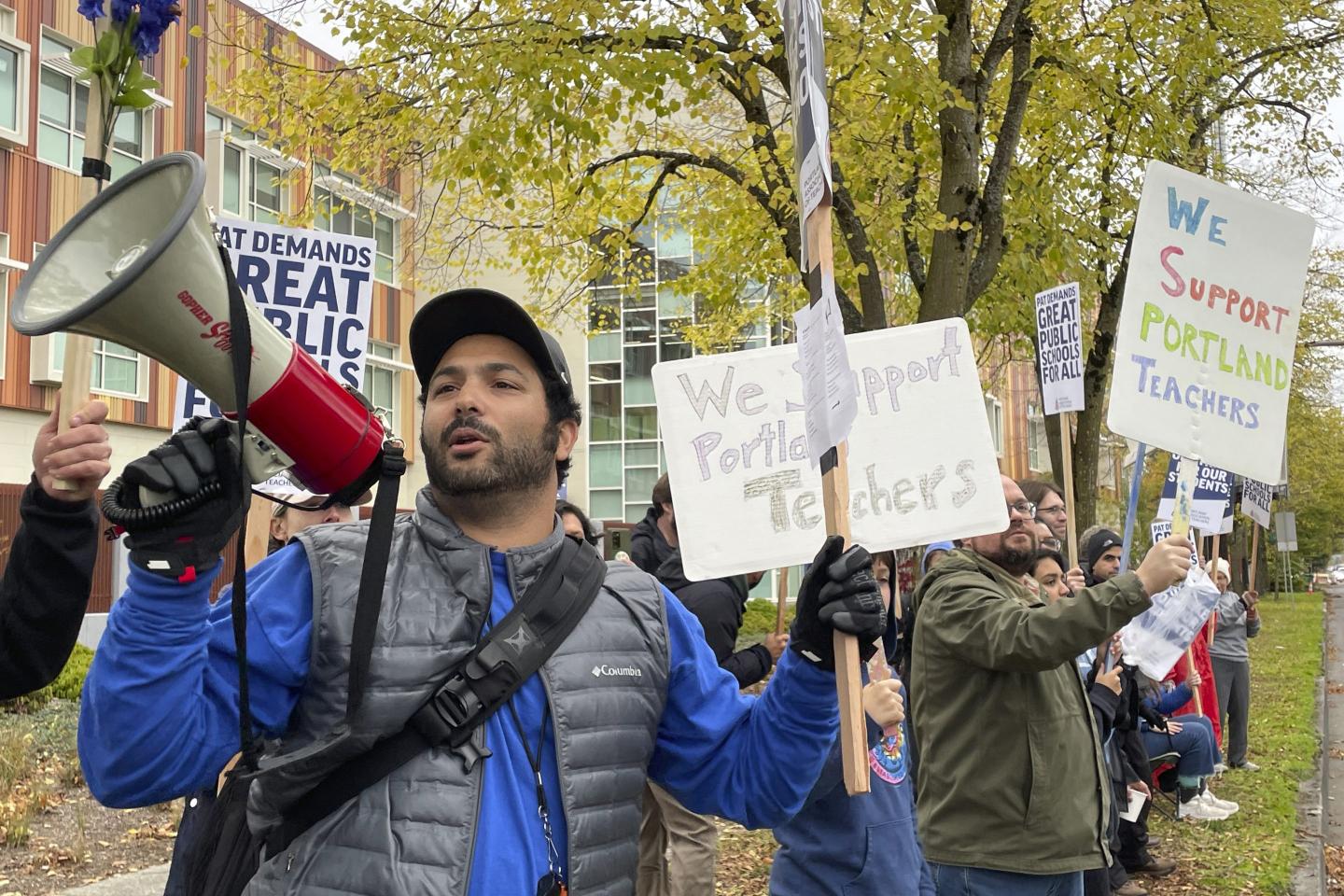 Portland teachers union reaches tentative ‘watershed’ deal with Oregon’s largest school district after tense, nearly month-long strike