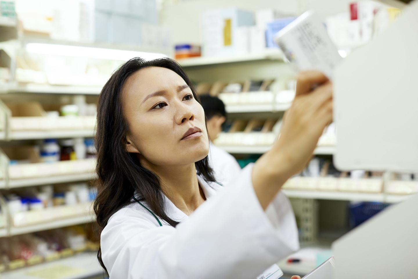 Biden administration is cracking down on pharmacy middlemen, but they’re so powerful it might be too late to help independent drugstores