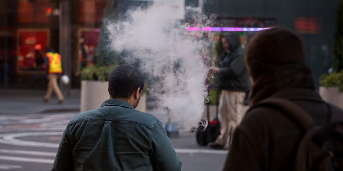 CDC survey: Teenage high school student vaping use drops to 10% | Fortune
