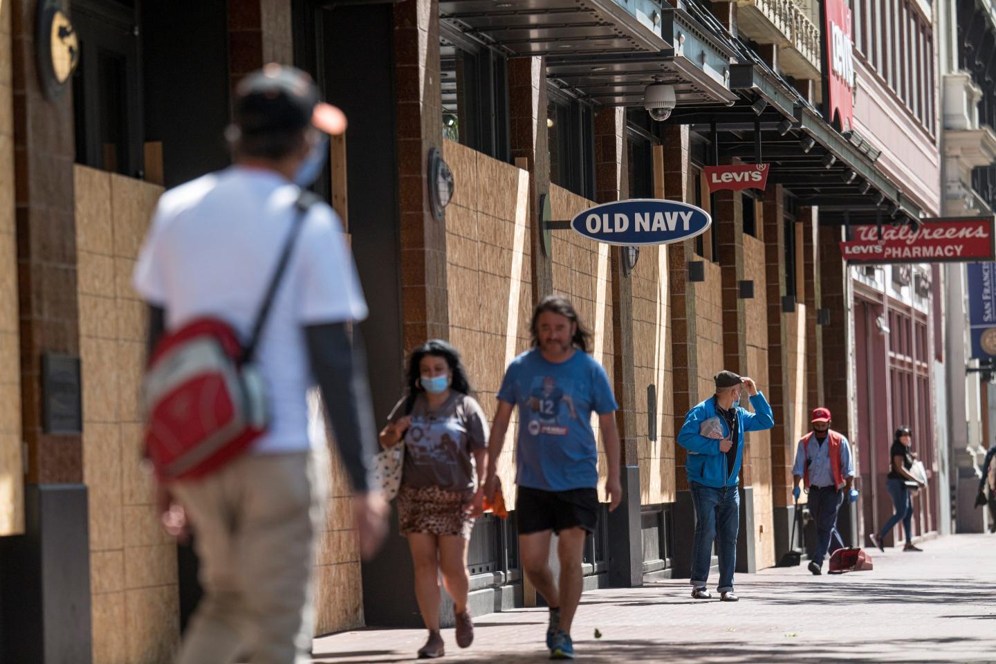 The alleged crime epidemic in places like San Francisco causing stores to flee may actually just be bad management, investment bank suggests