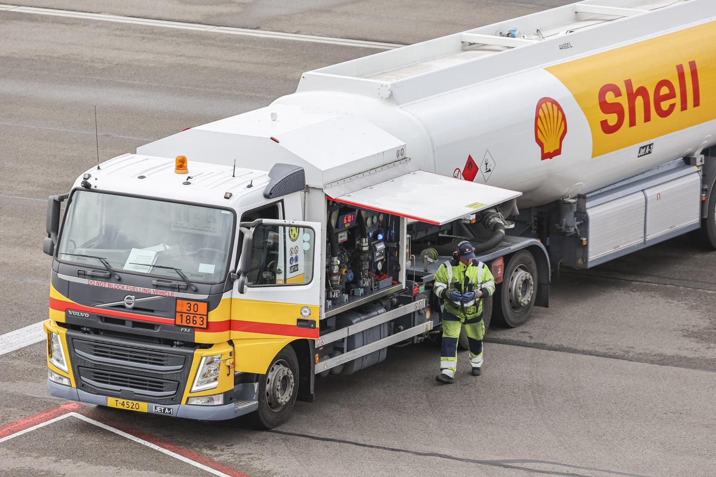 Shell tops the first-ever Fortune 500 Europe with 2022 revenue nearing $400 billion.