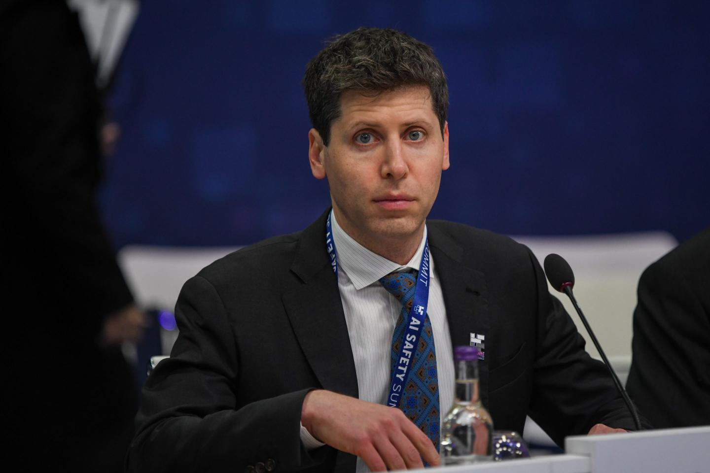 California's decision to ban non-compete agreements means that OpenAI employees unhappy with the company's firing of Sam Altman could join a competitor.