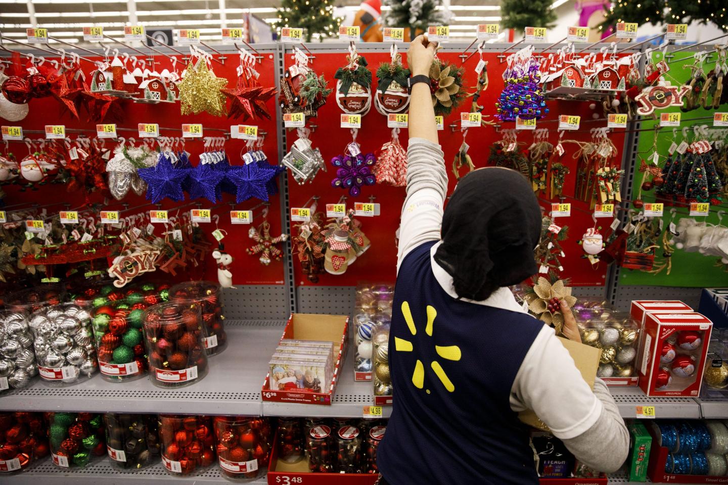 Holiday hiring has changed a lot since 2022–and data offers a sneak peek into the widening economic gulf between the U.S. and the U.K. this Christmas