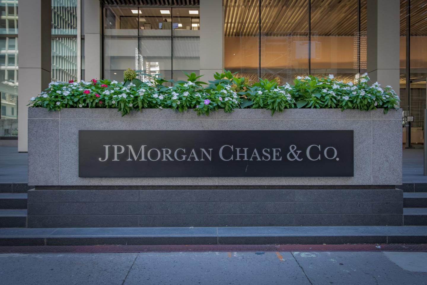 JPMorgan Chase, Siemens, and FedEx show that blockchain finance is more than a buzzword