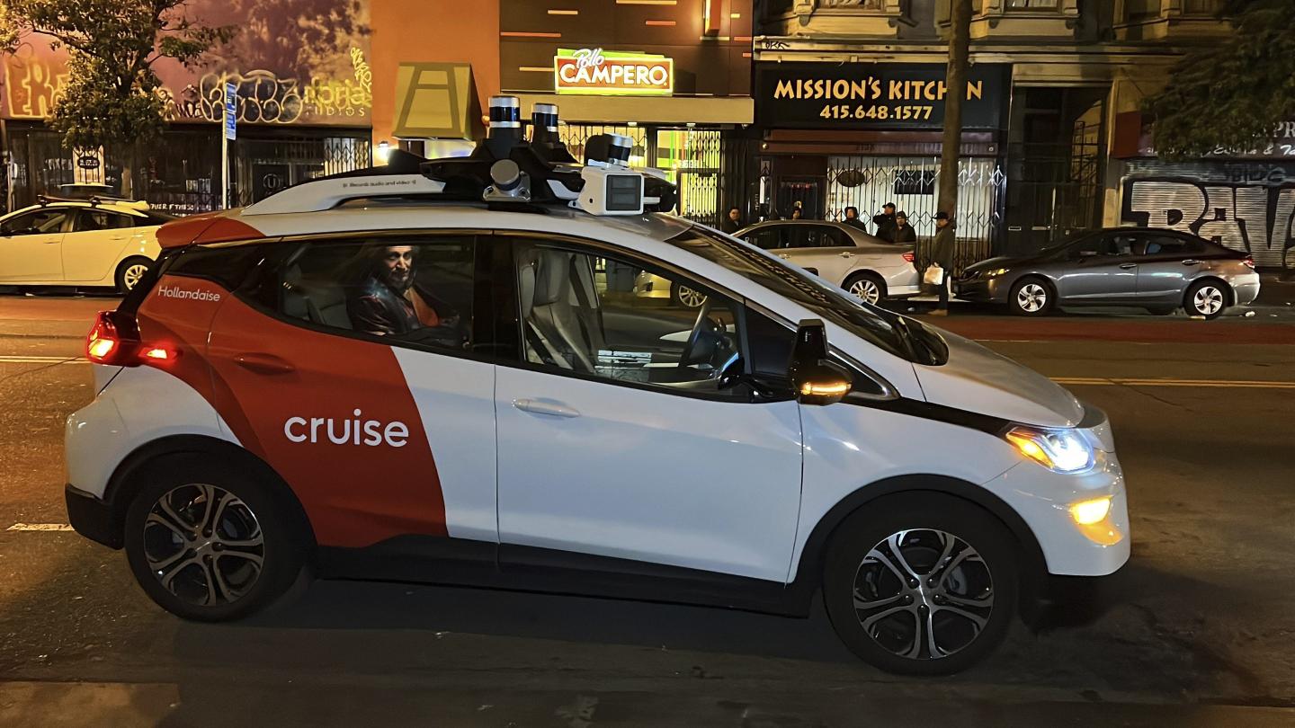Cruise driverless taxi in San Francisco's Mission District.