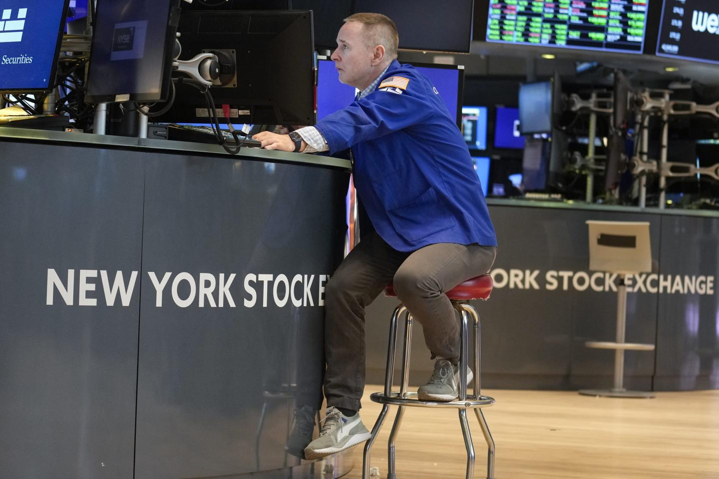 NYSE trader