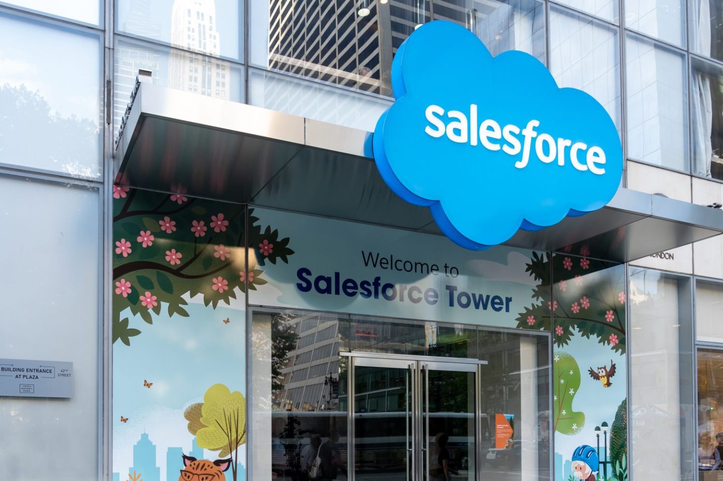 Photo of the Salesforce corporate headquarters building in New York City.