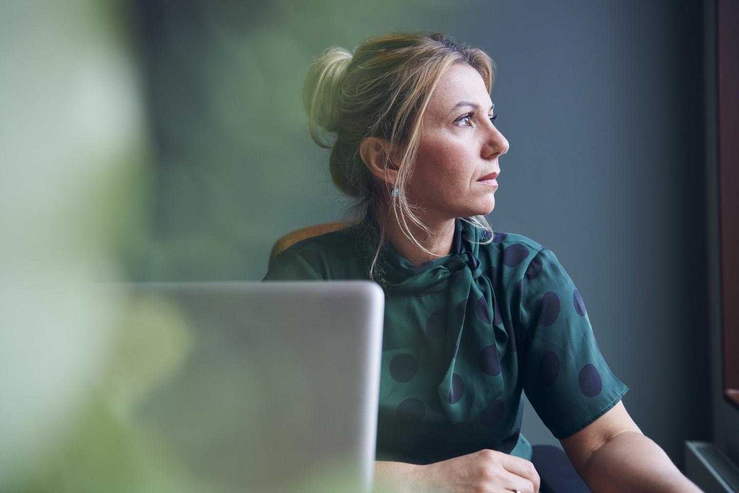 A new study from Harvard provides preliminary evidence that daydreams are involved in neuroplasticity, the brain’s ability to change and adapt due to factors like injury and learning.