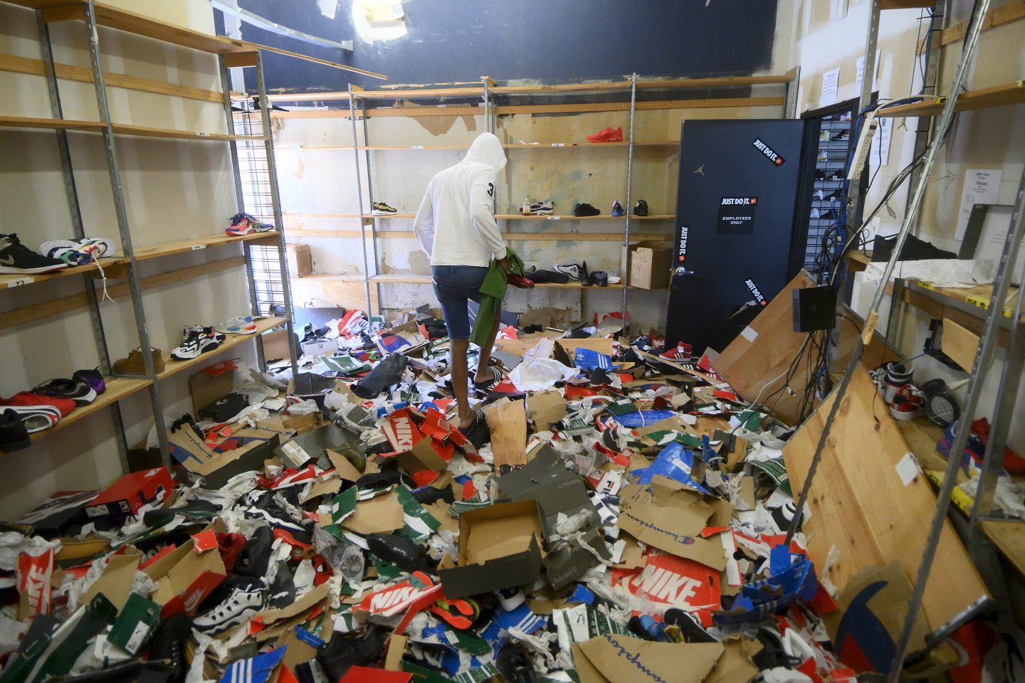 looters vandalized several business