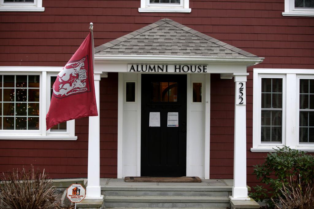 What are the benefits of attending boarding school?