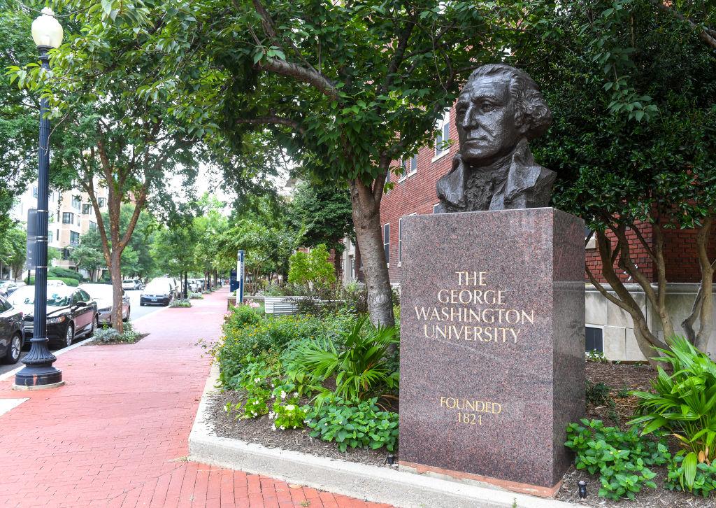 How to earn a spot at George Washington’s online master’s of public health program