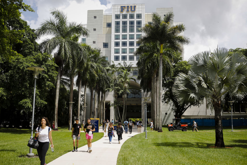 Students on campus at Florida International University in Miami, as seen in September 2021. (Photographer: Eva Marie Uzcategui—Bloomberg/Getty Images)