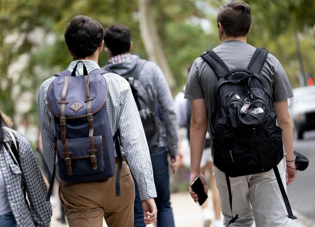 Is it better to get a certificate or a master’s degree in public health?