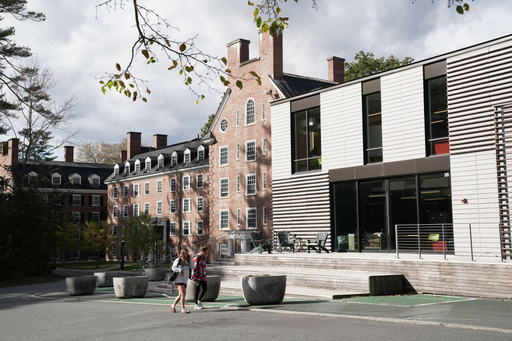 Students walk on campus at Dartmouth College in Hanover, New Hampshire, as seen in October 2021. (Photographer: Bing Guan—Bloomberg/Getty Images)